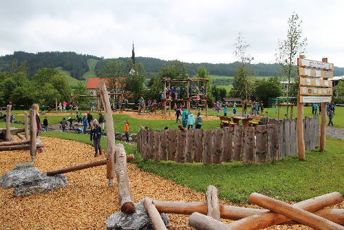 Eröffnung Widdum-Spielplatz in Weitnau 